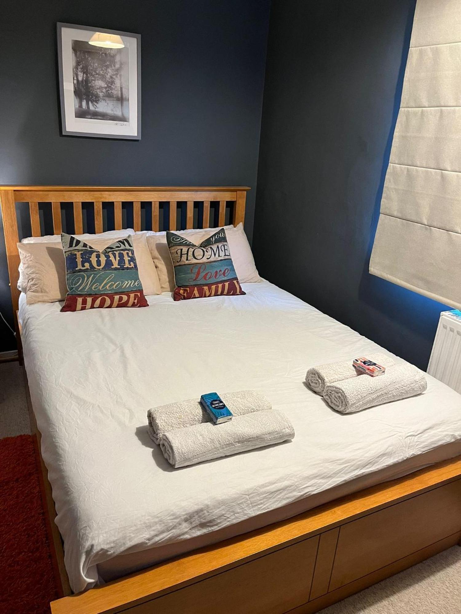 Stylish Double Room In Shared Apartment In Oxfordshire Extérieur photo